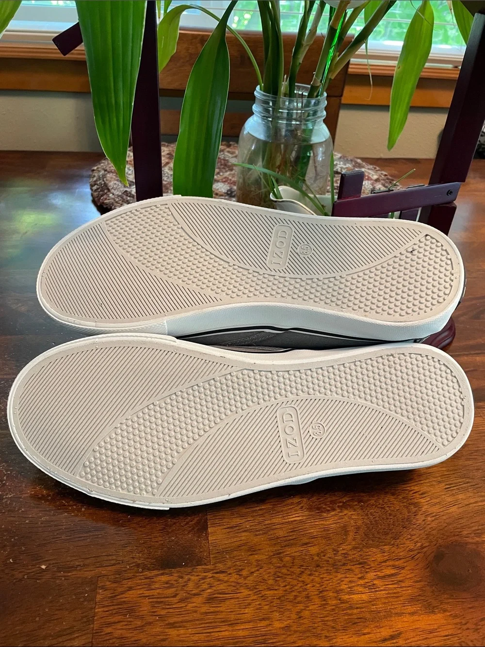 IZOD Sunapee Canvas Slip-On, Men’s 8.5, Grey